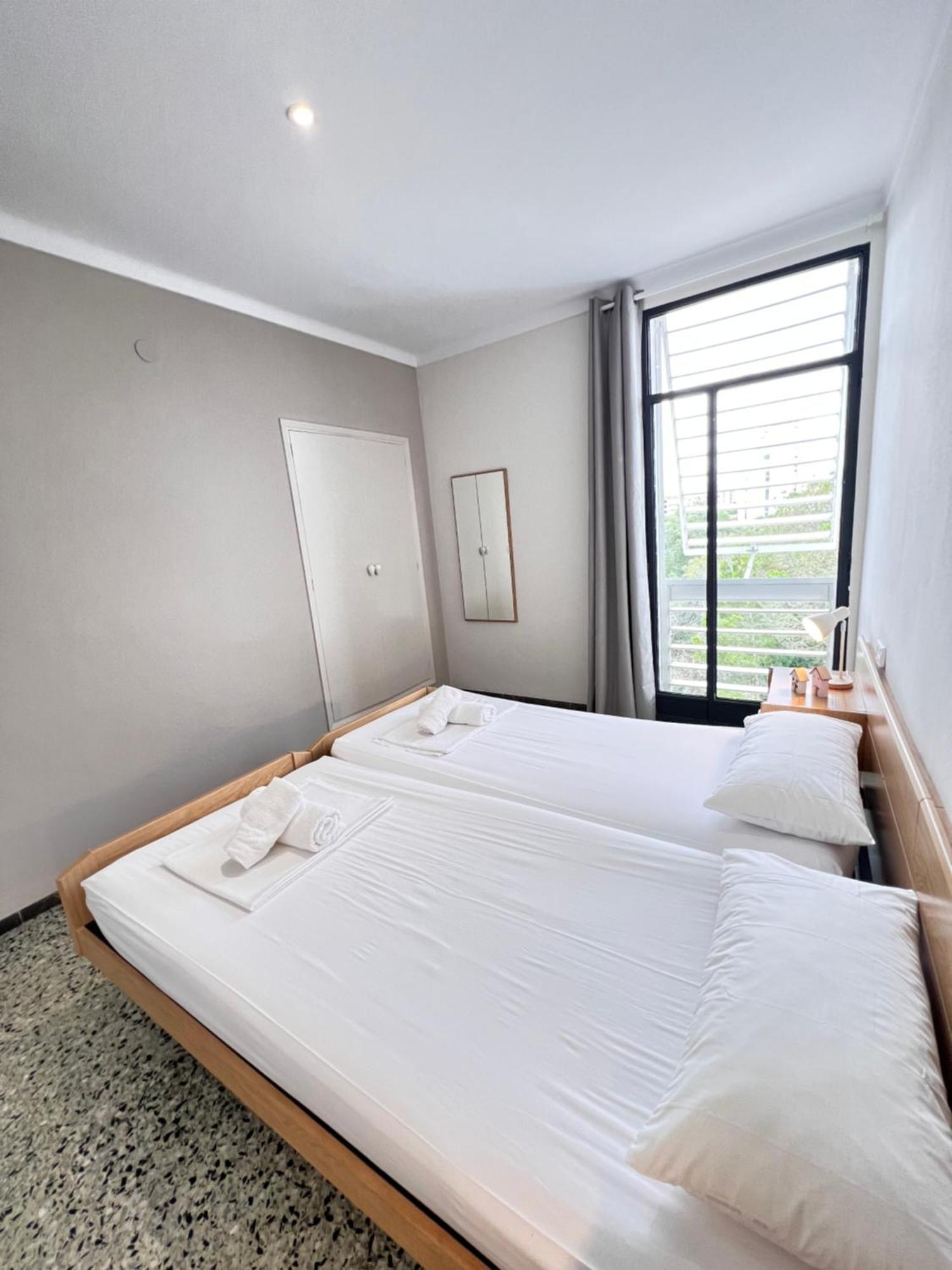 3 Apartment, 500m To Beach, Swimming Pool, Terrace Appartement